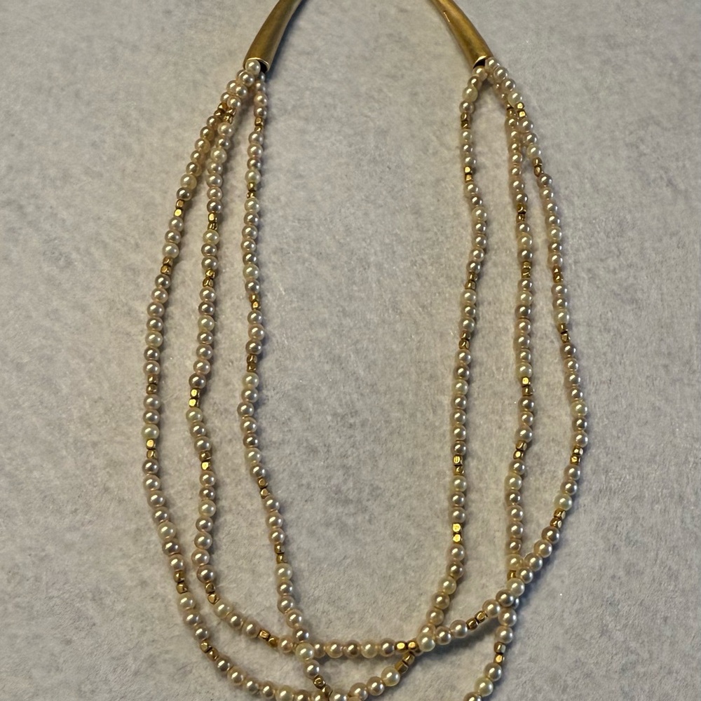 Elegant Gold and Cream Beaded Necklace